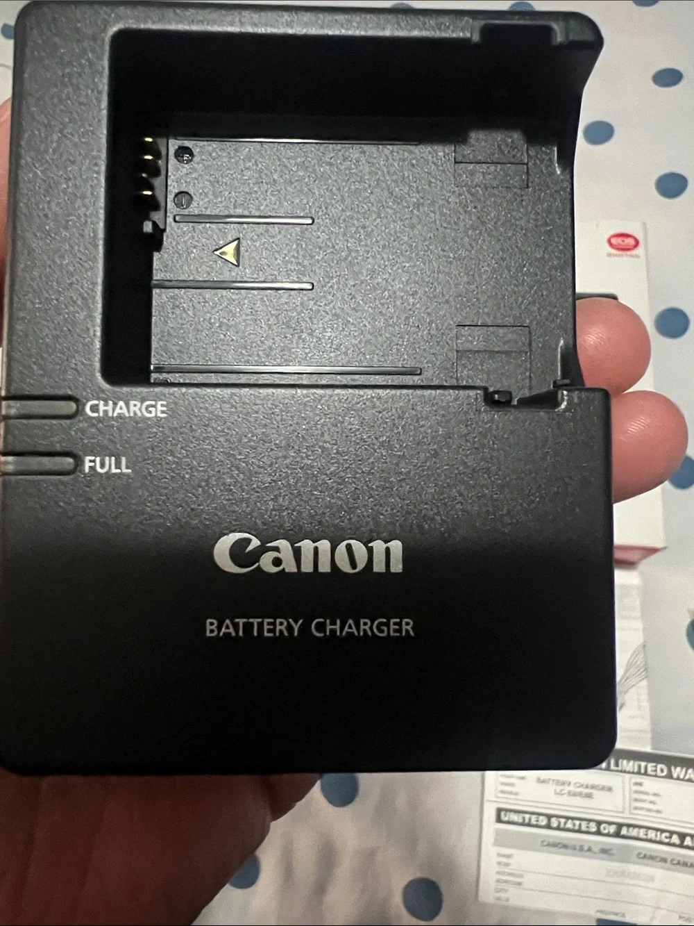 Original Authentic CANON LC-E8E Battery Charger Rebel T3i T4i T5i